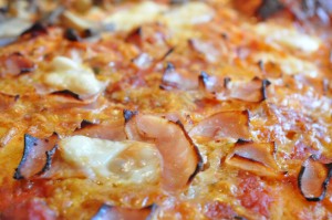 Bradepande pizza opskrift - sprøde og lækre
