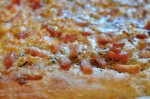 Pizza deep pan med hvidløg, skinke & tomat