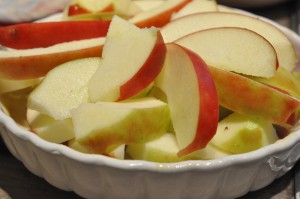 Bagte æbler med crumble & kanel - nem dessert