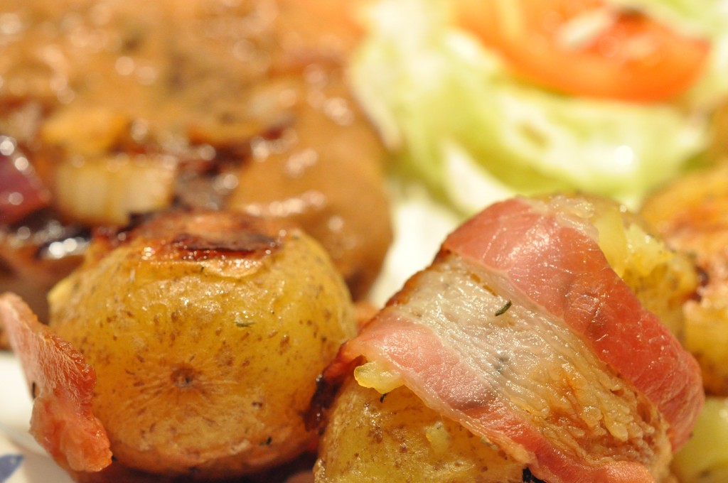 Små frække kartofler med bacon