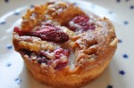 muffins med jordbær og marcipan