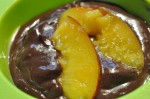 Chokolademuffins med nektariner og Marsbar