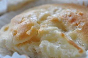 Æbletærte med marcipan og mandler - og nemme æblemuffins
