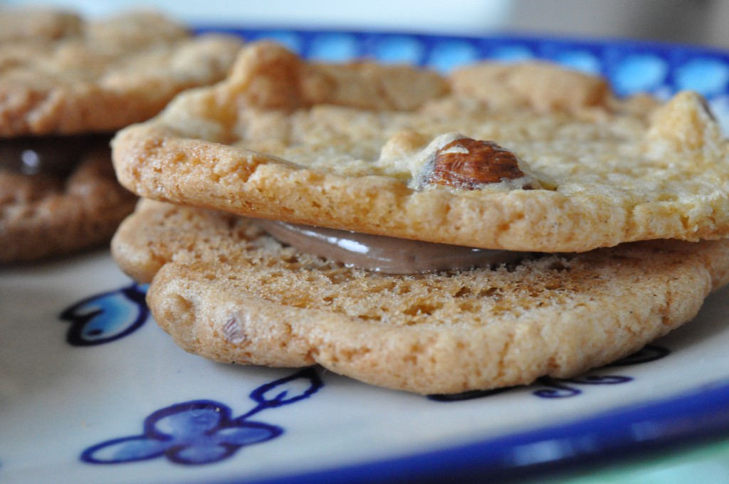 Småkager med nougat - cookie sandwich