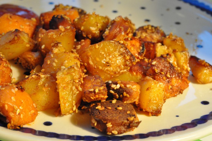 Bagenørdens pølsemix med sesam og paprika
