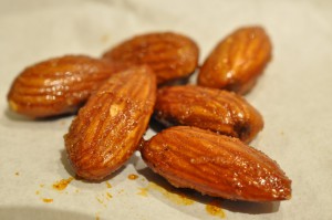 Paprika mandler - saltede mandler i mikroovn
