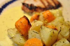 Koteletter og kartofler på grill - nem opskrift