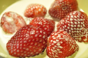 Jordbærkage opskrift nem kage med jordbær