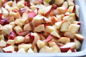 Crumblekage med æbler - æblecrumble kage