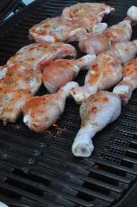 Grillede chilimarinerede kyllingelår