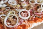 Pizza med havregryn – nem grov pizzadej