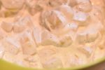 Kold kartoffelsalat med creme fraiche og purløg