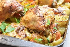 One Pot kylling med kartofler & fløde - opskrift