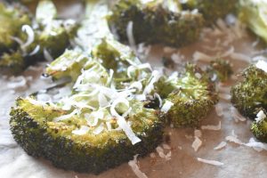 Broccoli i ovn med parmesan - bagt broccoli
