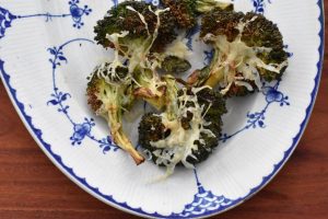 Broccoli i ovn med parmesan - bagt broccoli