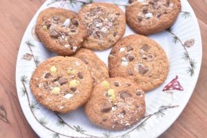 Påske cookies med påskeæg - nem opskrift