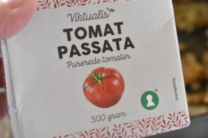 Italienske kødboller med tomatsovs og pasta