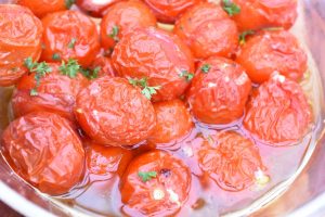 Bagte cherrytomater - lækre ovnbagte tomater