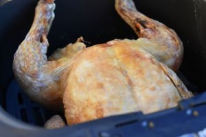 Hel kylling i airfryer - nem opskrift 