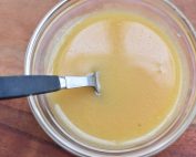Karamelsauce i mikroovn - nem opskrift