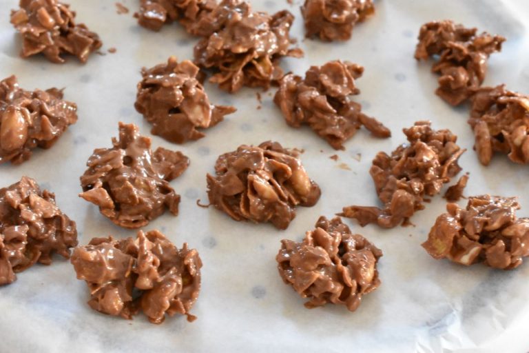 Nougat knas med cornflakes og mandler • nogetiovnen.dk