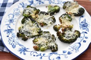 Broccoli i airfryer - knust broccoli m. parmesan