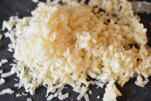 Naanbrød med hvidløg & ost - nem opskrift